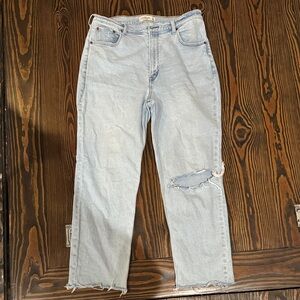 Abercrombie Curve Love Ankle Straight Ultra High Rise Jean